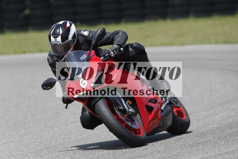/27 12.06.2025 Ducati Schweiz Trackday Warmup  ADR/blau-bleu/6
